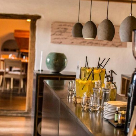 Almalomb Kint
