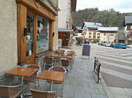 Bistrot Le Cairn inside