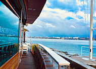 Yacht Club Geneve outside