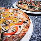 Pizzeria Melandi's food