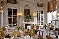 Château Colbert food