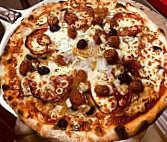 Pizza Chez Diii food