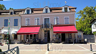 Le Bistrot D'eugénie (les Bains) outside