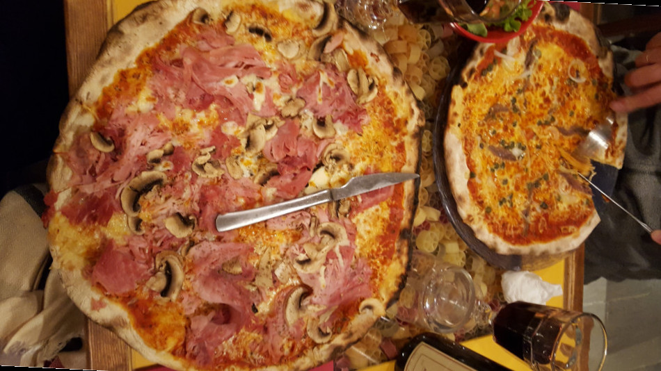 restaurant image