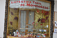 Confiteria La Alianza inside