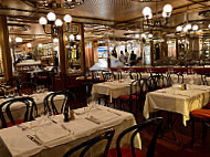 Le Bistrot de Paris food