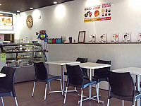 Oishii Oishii Sushi & Japanese Food Take-Away inside