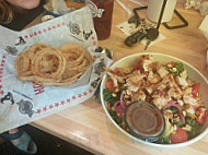 Fuddruckers food