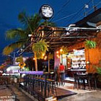 La Taberna Wings, Beer And Pizza outside