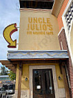 Uncle Julio's outside