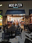 Mod Pizza inside