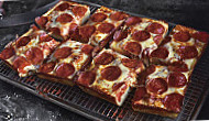 Jet's Pizza food