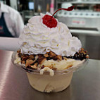 Braum's Ice Cream Dairy Store food