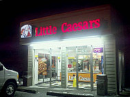 Little Caesars Pizza outside