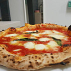 Lo Scugnizzo Partenopeo Pizzeria Trattoria food