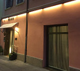 Osteria Francescana outside