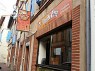 Planète Pizza outside