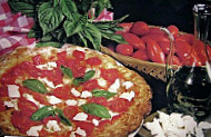 Pizzeria Italia food