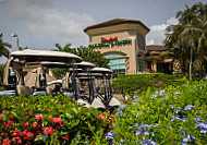 Sam Snead's Tavern - Lely Resort outside