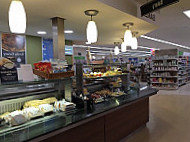 Dobbies Shepton Mallet food