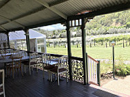 O'reilly's Canungra Valley Vineyards inside