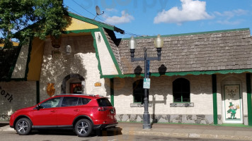 Keg And Cork Pub outside