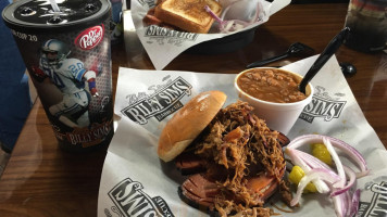 Billy Sims Bbq food