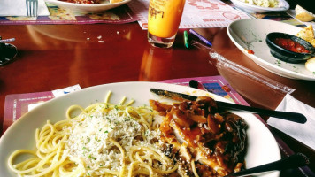 The Old Spaghetti Factory food