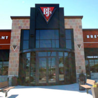 Bj's Brewhouse outside