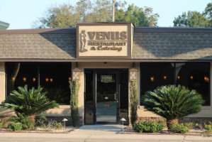 Venus Pancake House outside