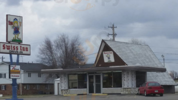 Swiss Inn-drive-in outside