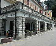 Pizzeria Il Faro outside