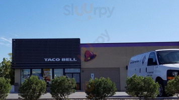 Taco Bell outside