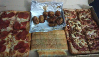 Pizza Hut food