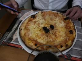 Pizza Bella food