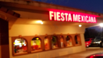 Fiesta Mexicana outside