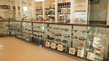 Bawean Sweetheart Bakery Resto food