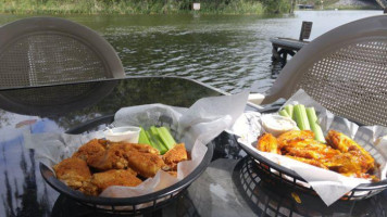 Palm Gardens Boat Rentals food