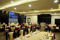 Pienso Multi Cuisine Vegetarian Restaurant inside