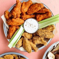 Hooters food