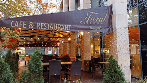 Turul Café és Étterem Kint