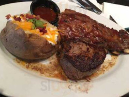 Longhorn Steakhouse food