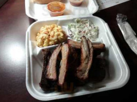 Tay's Bbq food