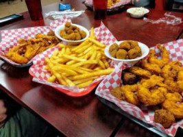 Sam's Southern Eatery food