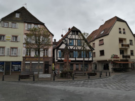 Café La Pépinière outside