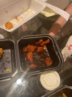 Pluckers Wing inside