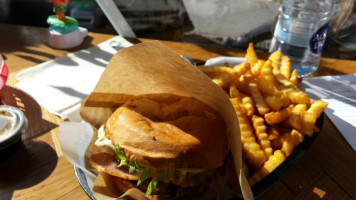 Yoburger food