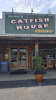 Davids Catfish House Atmore outside