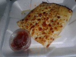 Ritter's Pizza food