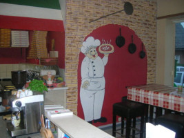 Pizzeria Sicilia Rheda inside